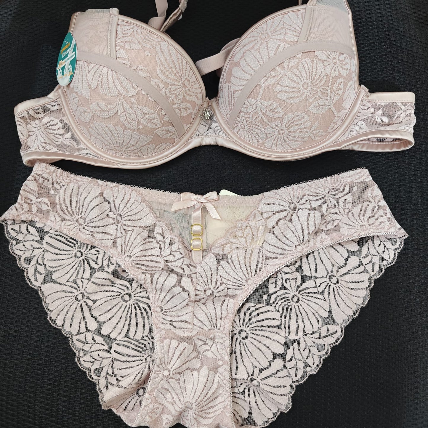 Elegant Floral Lace Bra & Panty Set